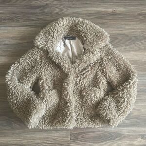 Cozy Faux-Sherpa Jacket in Taupe